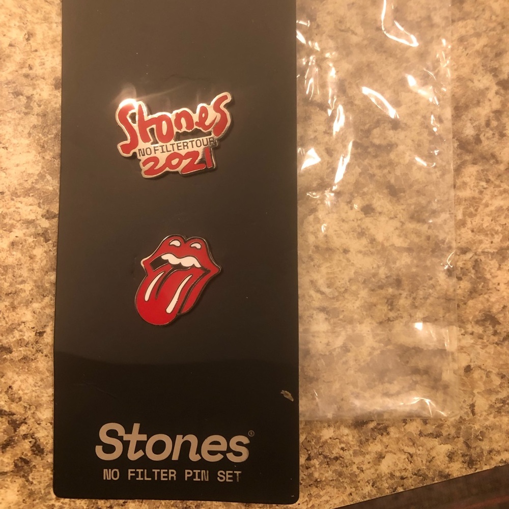 Rolling Stones 2021 no filter pin set New